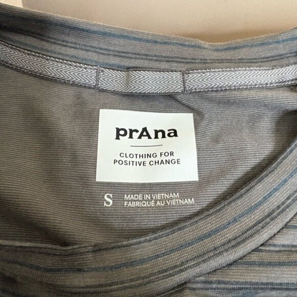 Men’s Small  Prana Athletic Short Sleeve Tee - Picture 3 of 3